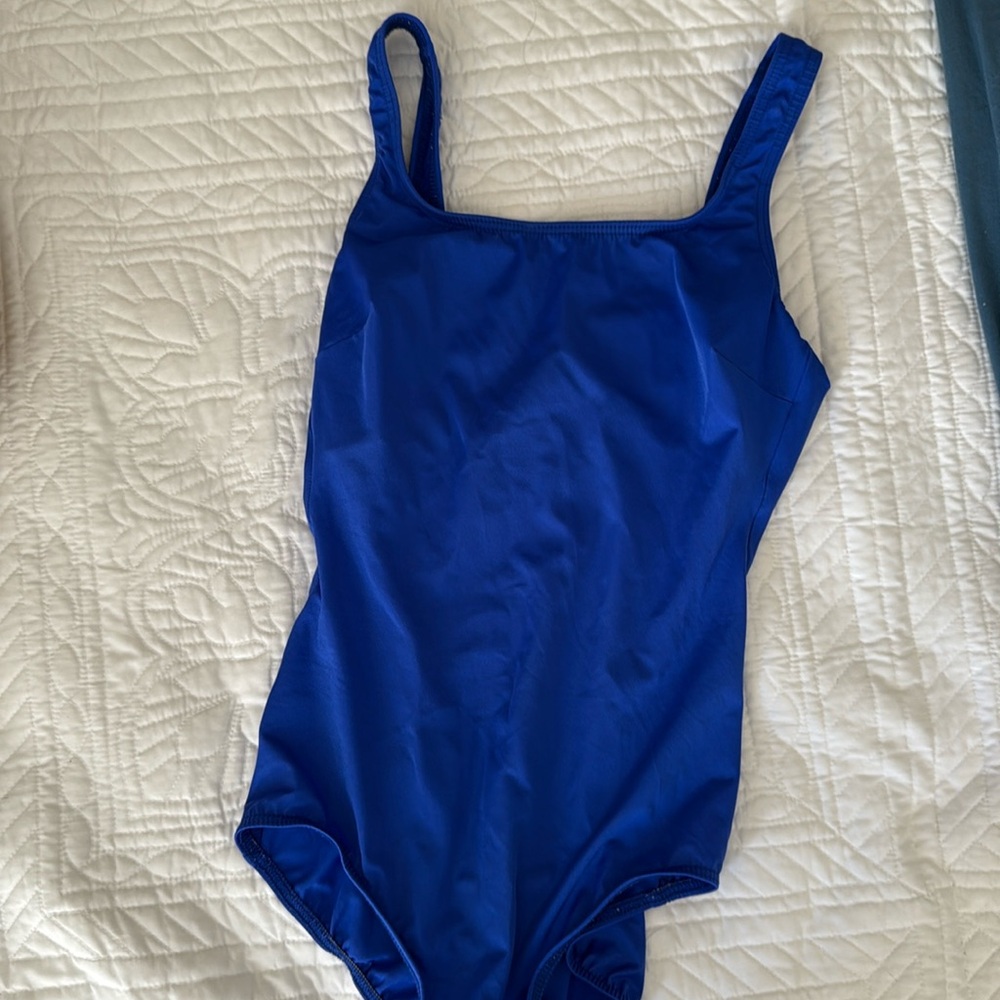 Lands and one piece woman’s bathing suit size 12 long